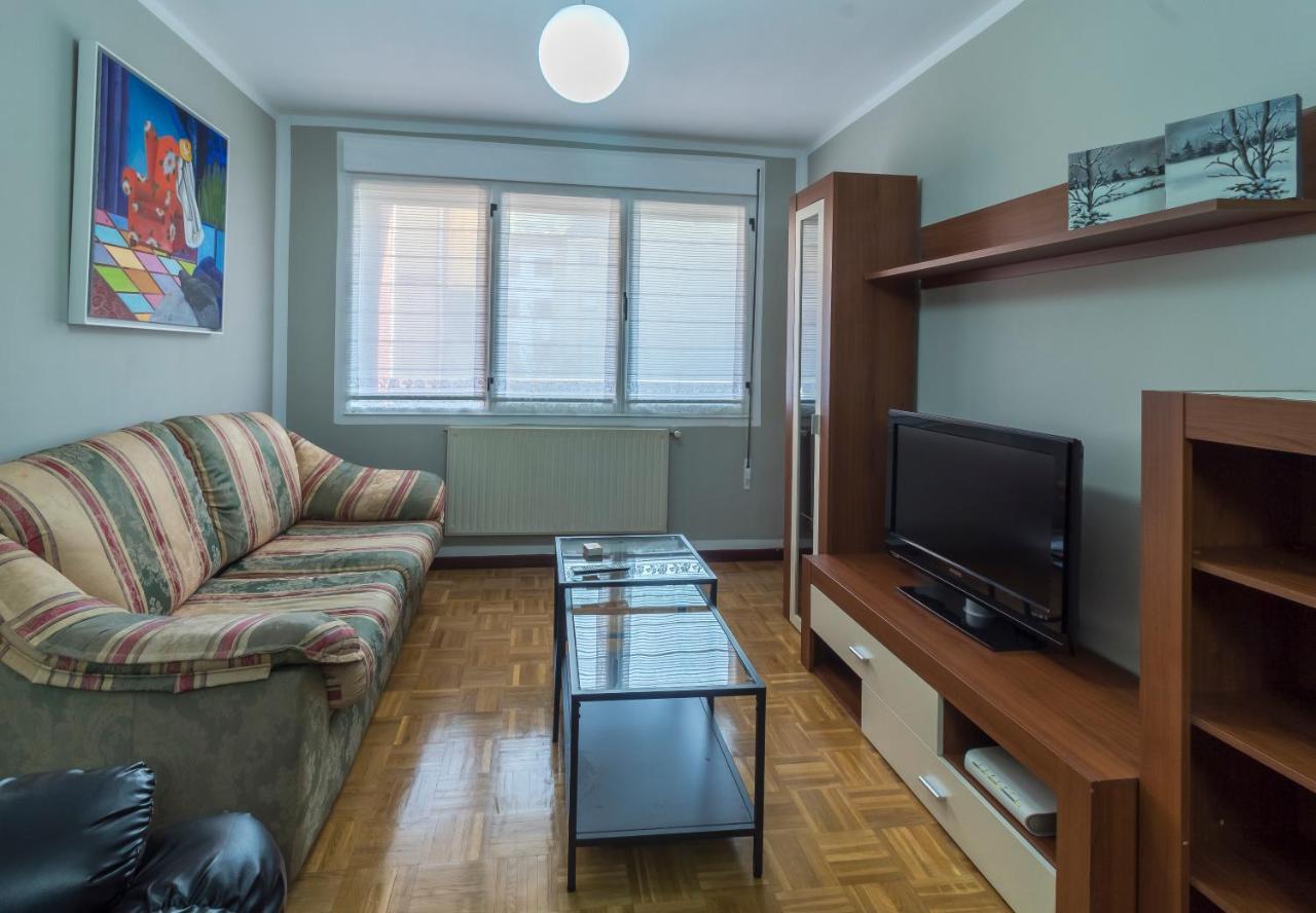 Apartamento Vital Aza Pola de Lena Exteriör bild