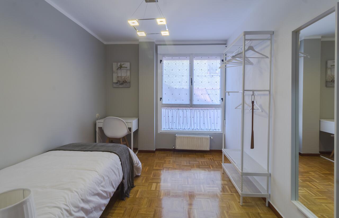 Apartamento Vital Aza Pola de Lena Exteriör bild