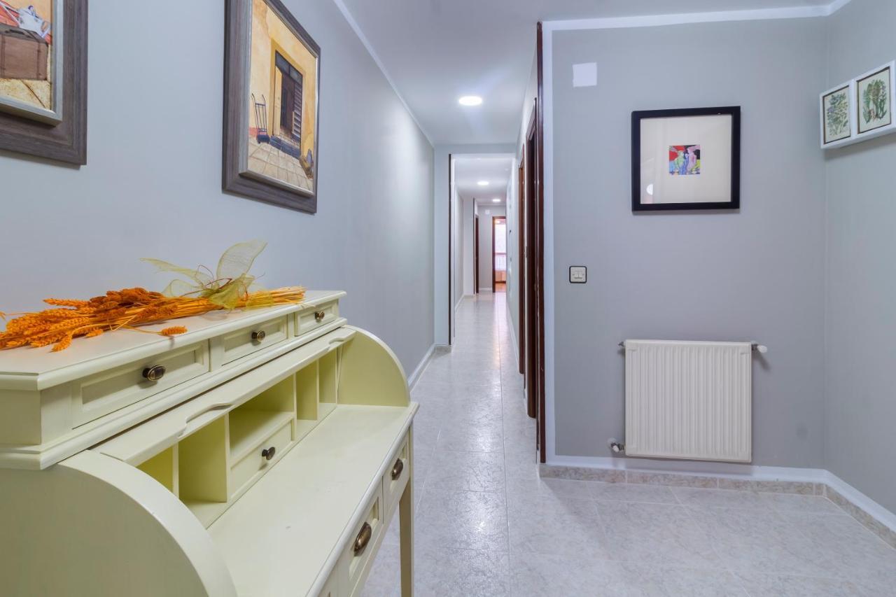 Apartamento Vital Aza Pola de Lena Exteriör bild