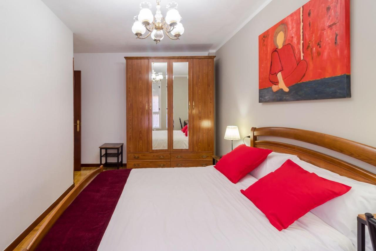 Apartamento Vital Aza Pola de Lena Exteriör bild